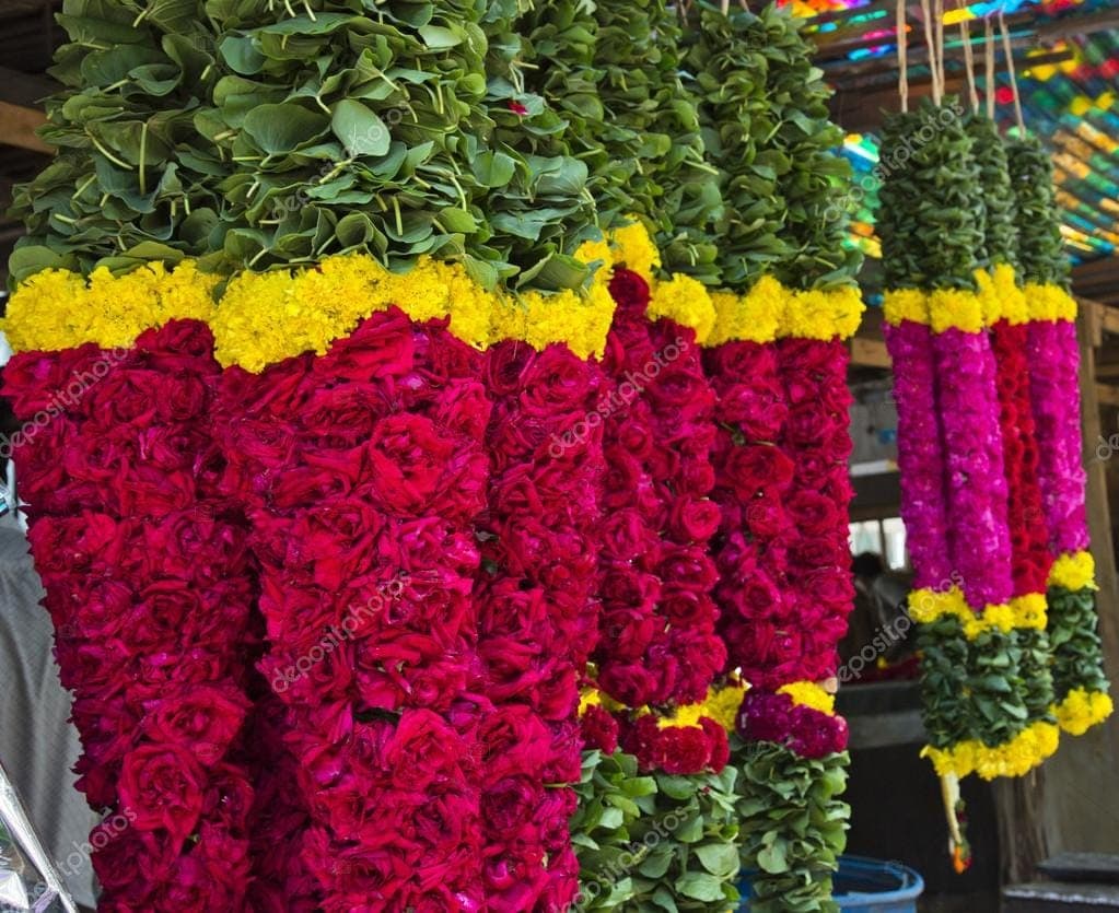 What garlands to wear and what to avoid, read here to know more.
