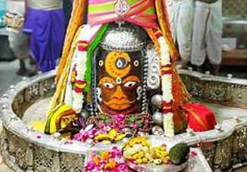 लंबी आयु और अच्छी सेहत के लिए इस शिवरात्रि महाकालेश्वर ज्योतिर्लिंग में कराएं रुद्राभिषेक : 1 मार्च  2022