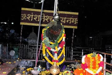 शनि साढ़े साती और ढैय्या से बचने के लिए शनि धाम कोकिलावन में कराएं तेल अभिषेक 19 मई 2023