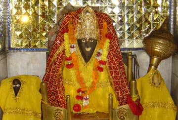 देवी बगलामुखी जयंती पर अनुष्ठान से होगा शत्रुओं का नाश व मिलेगी कर्ज व प्रॉपर्टी संबंधित परेशानियों से मुक्ति