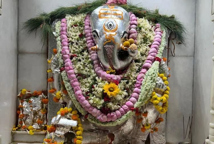 बुधवार के दिन पोस्ता के मोटा गणेशमंदिर में कराएं गणपति जी की उपासना और पाएं समस्त रोगों का समाधान