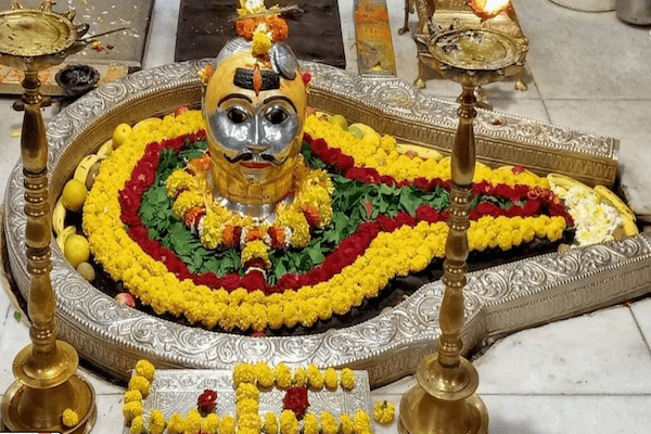 सौभाग्य पूर्ण श्रावण माह के सावन पर समस्त इच्छाओं की पूर्ति हेतु त्र्यंबकेश्वर ज्योतिर्लिंगं में कराए रूद्र अभिषेक