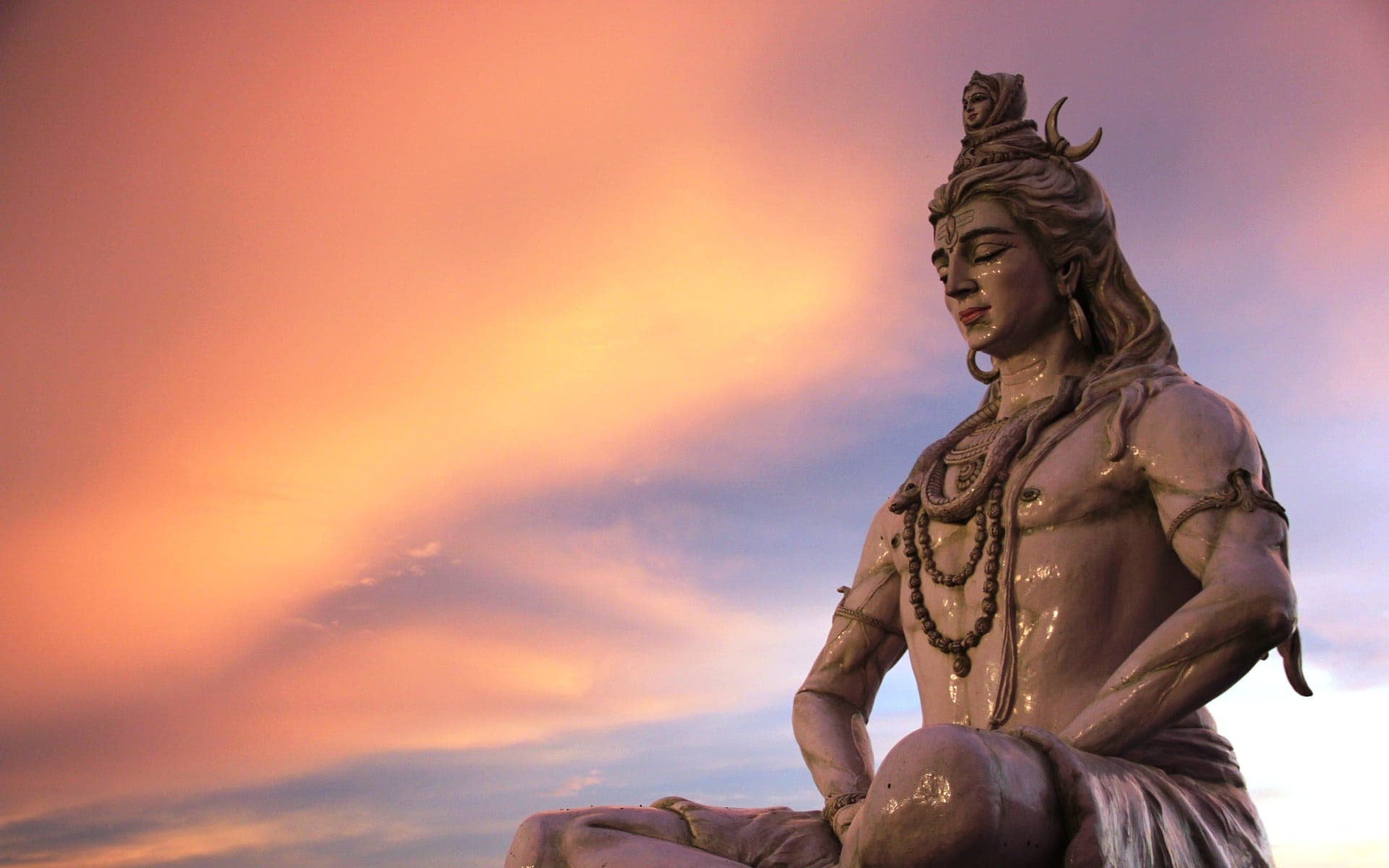 Know if these things are offered to Mahadev, instead of blessing one has to become a victim of anger