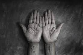Palmistry: Know which palm lines help you get Success and Fame