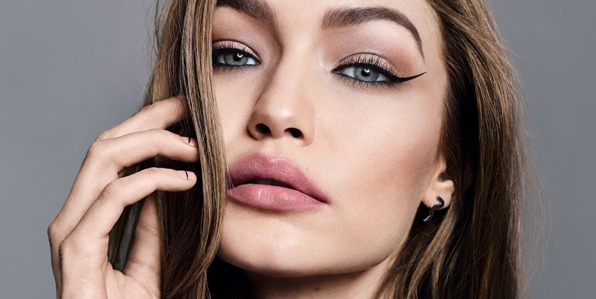 Read on to find the suitable Makeup looks based on your Zodiac signs