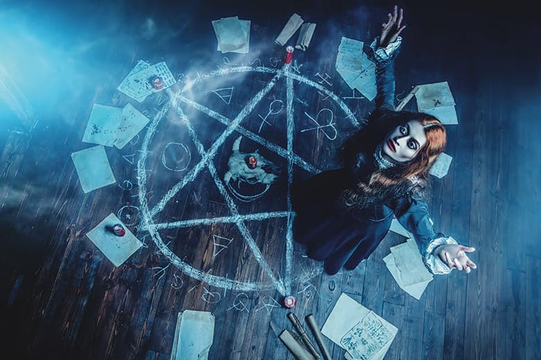 These signs show that black magic or tantra powers have been used on you, read the detail